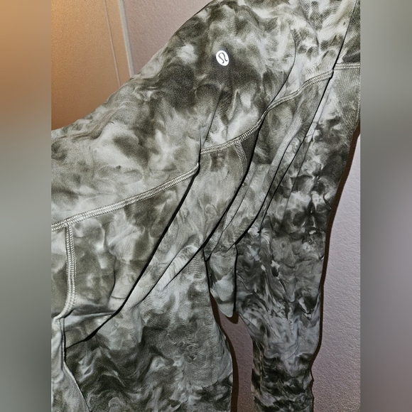 Lululemon Align Leggings - Picture 3 of 4